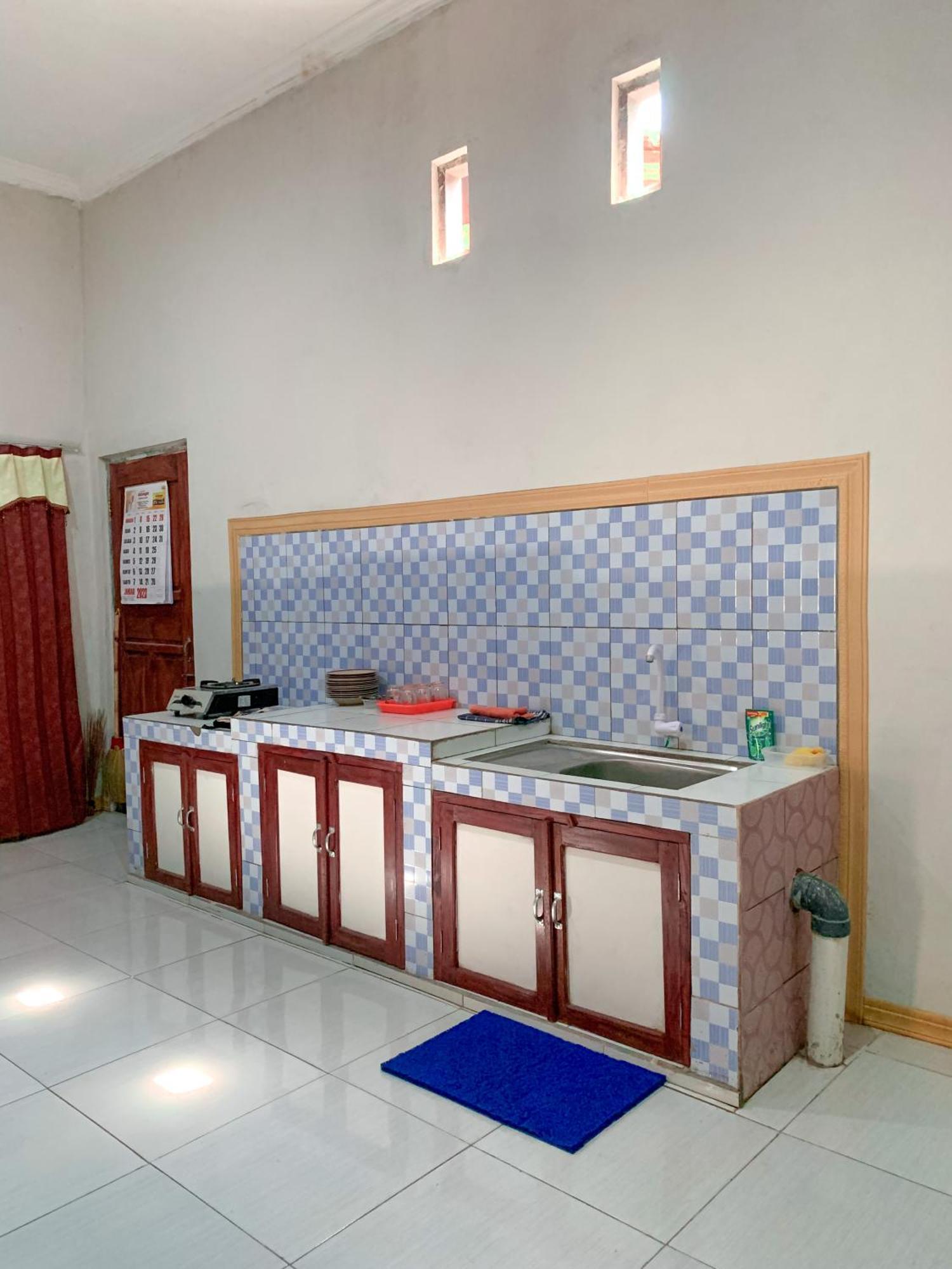 Romadhoni Homestay Magelang Exterior photo